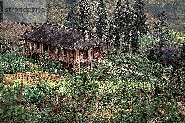 Traditionelles Langhaus in den Genting Highlands in Pahang  Malaysia  Asien