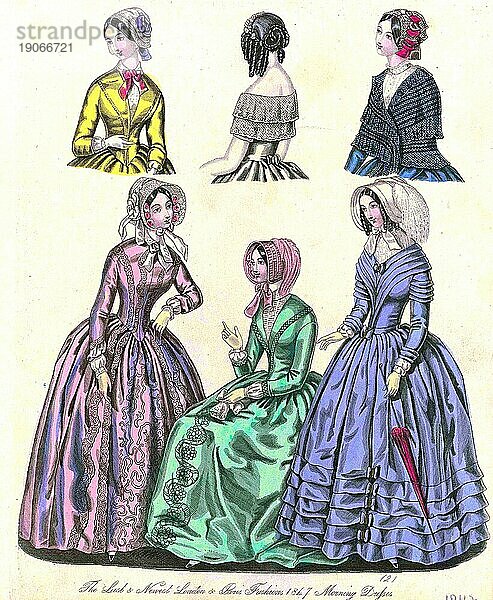 Die Mode im Laufe der Zeit  Damenmode in Paris und London  1847  Historisch  digital restaurierte Reproduktion von einer Vorlage aus dem 19. Jahrhundert