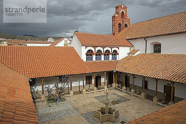Museo & Convento de Santa Teresa  noch immer Heimat einer kleinen Gemeinschaft von Karmeliterinnen in Potosi  Tomás Frías  Bolivien  Südamerika