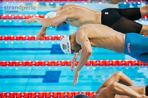 MELBOURNE  AUSTRALIEN  13. DEZEMBER: Chad le CLOS (RSA) im Halbfinale über 50 m Schmetterling der Männer am ersten Tag der FINA Kurzbahn Schwimmweltmeisterschaften 2022 im Melbourne Sports and Aquatic Centre am 13. Dezember 2022 in Melbourne  Australien  Ozeanien