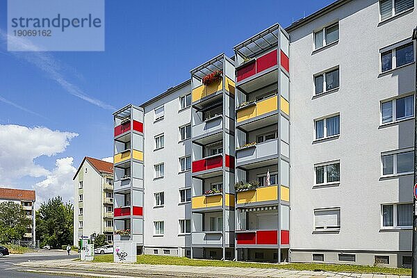 Sanierte Wohnblöcke am Sternplatz.  Dresden  Sachsen  Deutschland  Europa