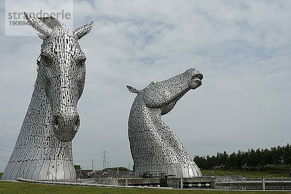 The Kelpies (Andy Scott)  Kunst  Skulptur  Perdekopf  Skinflats  Falkirk  Schottland  Großbritannien  Europa