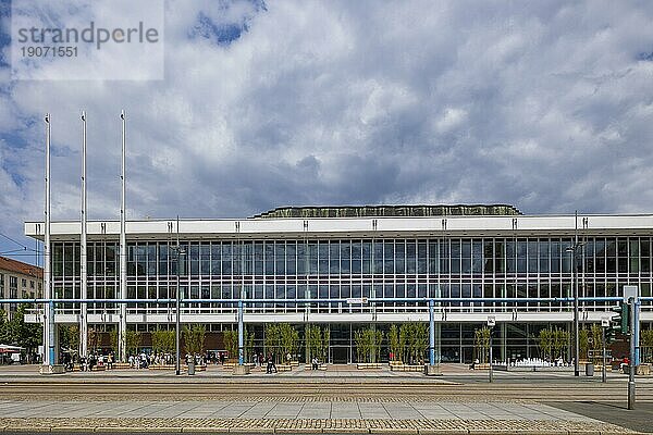 Kulturpalast an der Wilsdruffer Strasse.  Dresden  Sachsen  Deutschland  Europa