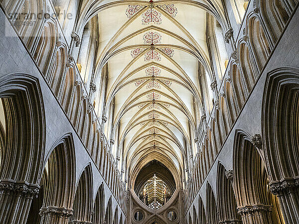 Scisssor arch and ceiling  The Cathedral  Wells  Somerset  England  United Kingdom  Europe