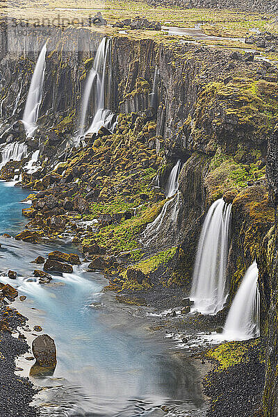 The Sigoldugljufur canyon with waterfalls  Iceland  Polar Regions