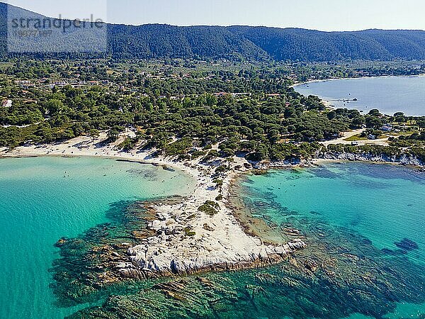 Luftaufnahme  Strand Karidi  Karydi  Vourvourou  Sithonia  Chalkidiki  Zentralmakedonien  Griechenland  Europa