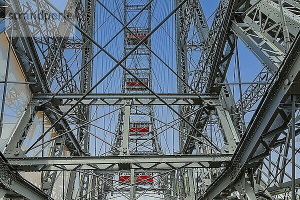 Das Wiener Riesenrad im Vergnügungspark Prater  Wien  Österreich  Europa