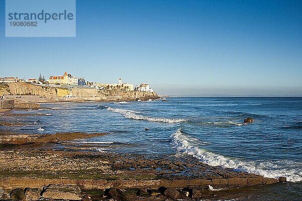 Atlantikküste in Estoril  Portugal  Europa