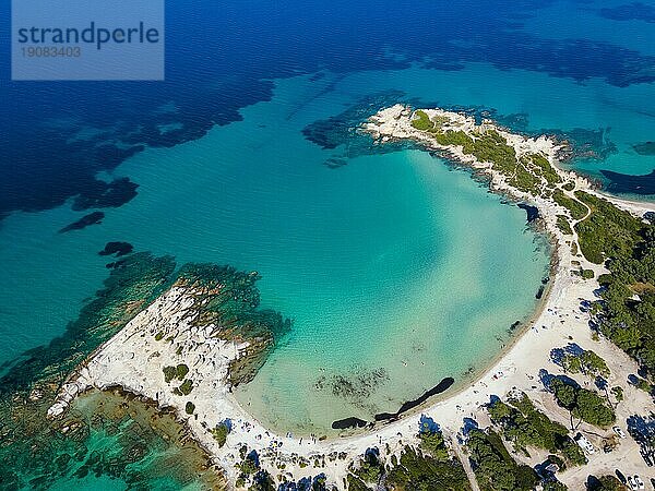 Luftaufnahme  Strand Karidi  Karydi  Vourvourou  Sithonia  Chalkidiki  Zentralmakedonien  Griechenland  Europa