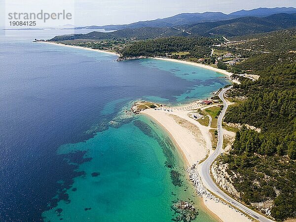 Luftaufnahme  Ema-Strand umd Toroni-Strand  Toroni  Torone  Sithonia  Chalkidiki  Zentralmakedonien  Griechenland  Europa