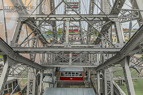 Das Wiener Riesenrad im Vergnügungspark Prater  Wien  Österreich  Europa