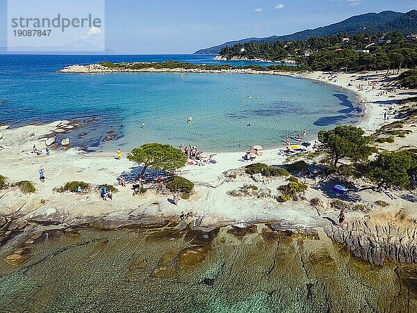 Luftaufnahme  Strand Karidi  Karydi  Vourvourou  Sithonia  Chalkidiki  Zentralmakedonien  Griechenland  Europa