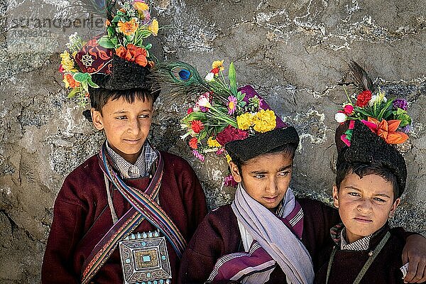 Ladakh  Indien  29. August 2018: Gruppe von einheimischen Jungen in Ladakh  Indien. Illustrativer Leitartikel  Asien