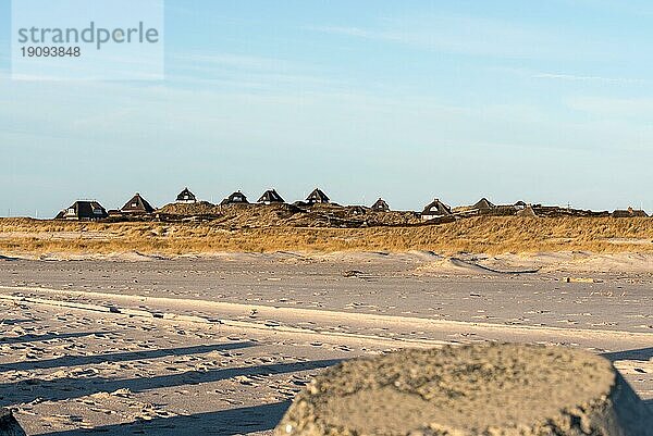 Reetdach Häuser in den Dünen