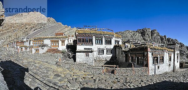 Malerische Ansicht einer traditionellen Unterkunft in Ladakh  Indien  Asien