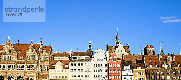 Panorama der Stadt Danzig mit der Skyline der Altstadt und historischer Architektur in Polen