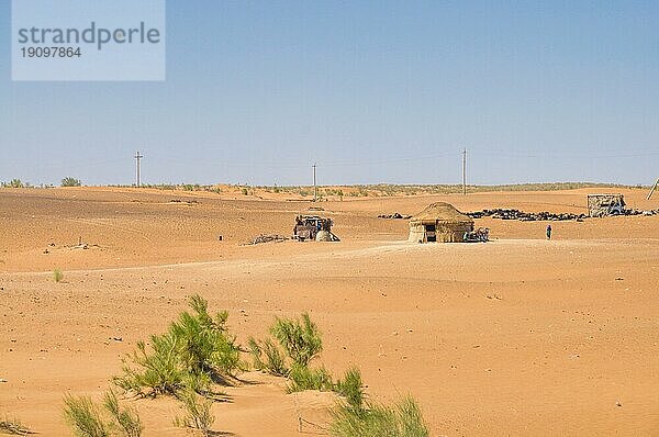 Jurte in der Wüste von Usbekistan  Zentralasien