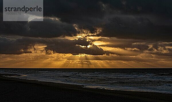 Sonnenuntergang vor List Nord