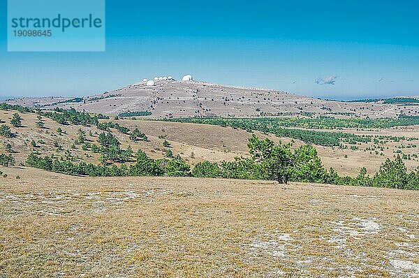 Panoramablick auf die Hügel in Jalta  Krim