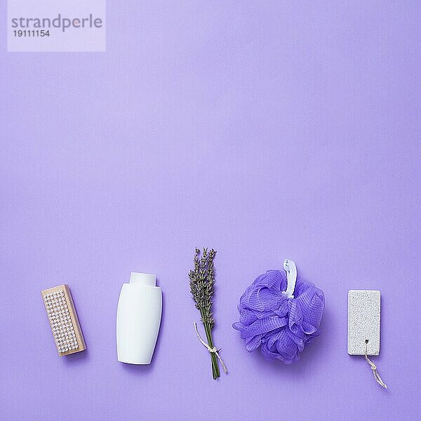 Draufsicht Lavendel Konzept Spa Produkte