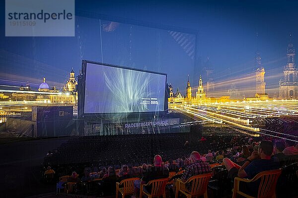 Die Filmnächte am Elbufer sind Deutschlands größtes Freilichtkino-Festival. Sie finden seit 1991 alljährlich im Sommer am Neustädter Elbufer in Dresden statt und zogen in den letzten Jahren jeweils über 200.000 Zuschauer an. 2021 starten die Filmnächte mit der Radeberger Fimnacht und 60 Years of Bond: Keine Zeit zu sterben