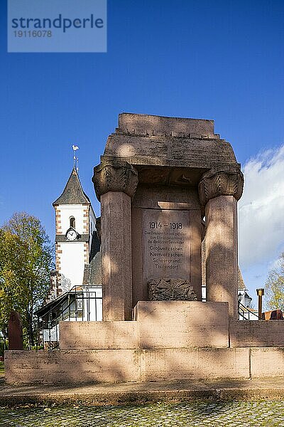 Großweitzschen ist eine Großgemeinde im Norden des Landkreises Mittelsachsen  Freistaat Sachsen. Kirche Großweitzschen Kriegsdenkmal
