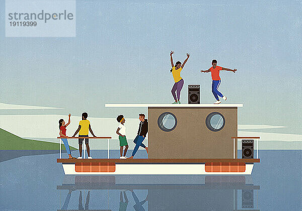 Fröhliche junge Menschen hören Musik und tanzen auf dem Hausboot am See und genießen den Sommerurlaub
