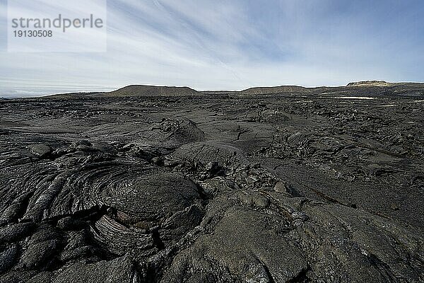 Vulkan Fagradalsfjall und erkaltete Lava  Krýsuvík-Vulkansystem  Reykjanes Halbinsel  Südisland  Island  Europa