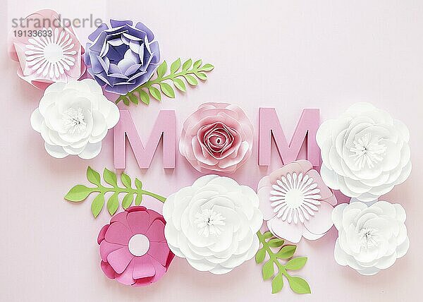 Draufsicht Papierblumen Muttertag