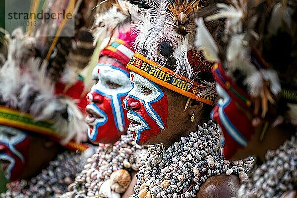 Frauen im Hochland bei einem Sing-Sing des Melpa-Stammes  Papua Neu-Guinea