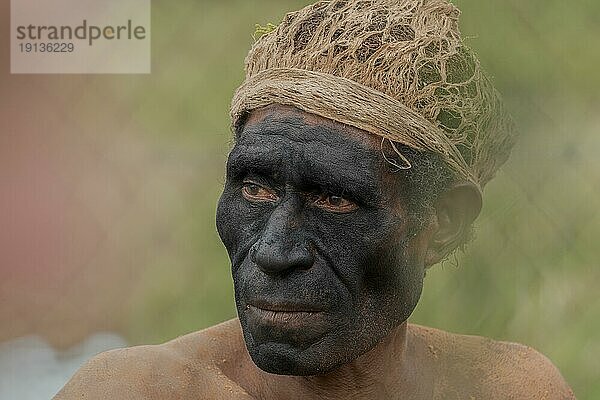 Tänzer in Kriegsbemalung  Sing Sing  Festival  Mount Hagen  Papua Neu-Guinea