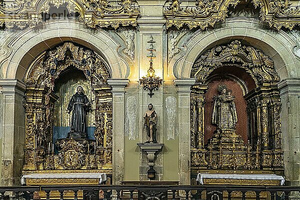 Altar der Kirche Igreja de São Francisco  Guimaraes  Portugal  Europa