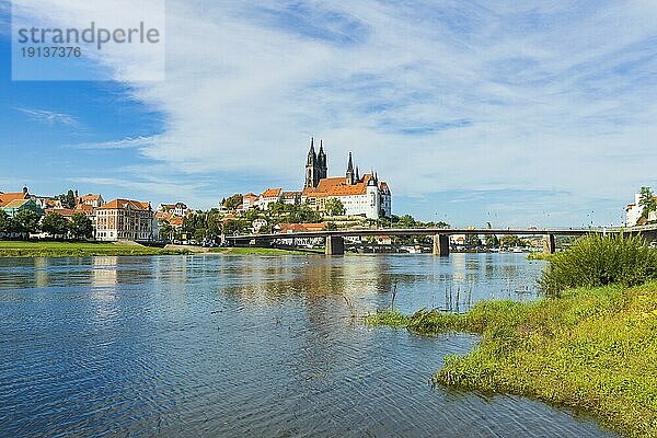 Die Altstadt von Meissen vom Elbufer aus gesehen