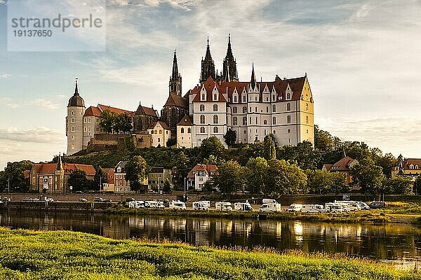 Meissen mit Bischofsschloss Albrechtsburg und Dom an der Elbe