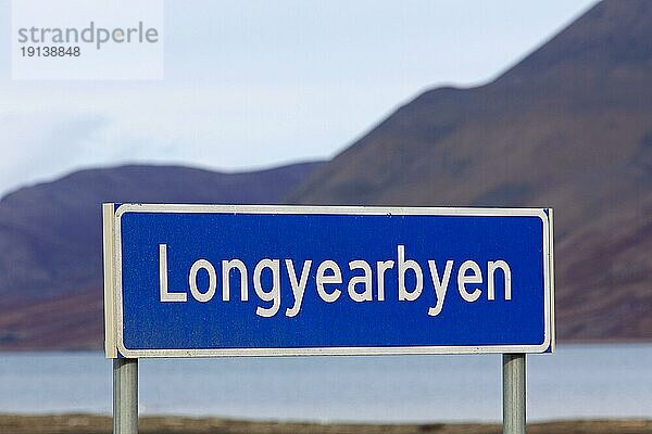 Schild Longyearbyen  Svalbard  Spitzbergen  Norwegen  Europa