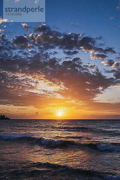 Sunrise at beach  Cancun  Mexico