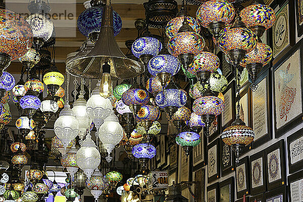 Türkei  Istanbul  typische Lampe