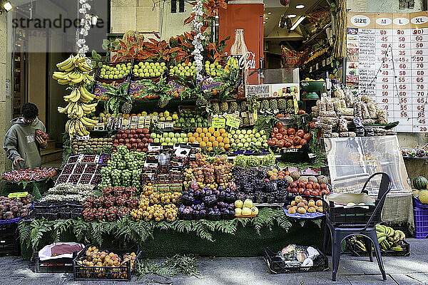 Turkey  Istanbul  fruits market