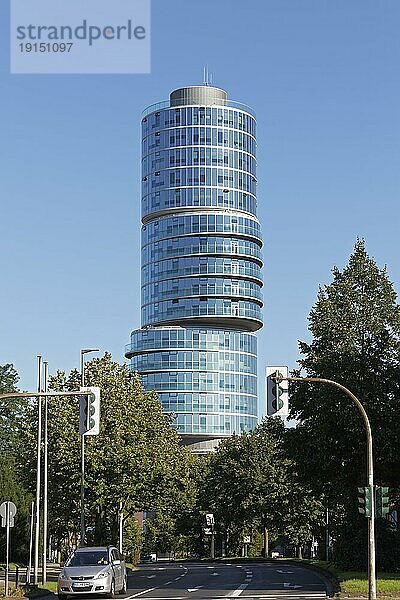 Exzenterhaus  Bürohochhaus in Form einer Nockenwelle  auf einem ehemaligen Luftschutzbunker  Architekten Gerhard Spangenberg und Felix Partzsch Bochum  Nordrhein-Westfalen  Deutschland  Europa