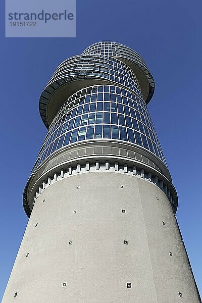 Exzenterhaus  Bürohochhaus in Form einer Nockenwelle  auf einem ehemaligen Luftschutzbunker  Architekten Gerhard Spangenberg und Felix Partzsch Bochum  Nordrhein-Westfalen  Deutschland  Europa