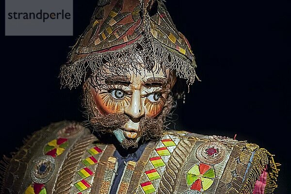 Traditionelle  verzierte Maske im Museo Nacional de Etnografía y Folklore  MUSEF  ethnografisches Museum in Sucre  Bolivien  Südamerika