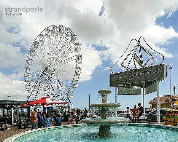 Riesenrad am Meer  Felixstowe  Suffolk  England  UK August 2023