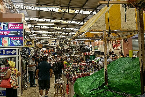 Innenansicht des Marktes Mercado Municipal Lucas de Galvez  Merida  Bundesstaat Yucatan  Mexiko  Mittelamerika