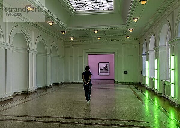 Museum für Gegenwartskunst  Innenarchitektur im ehemaligen Hamburger Bahnhof  Berlin  Deutschland  Europa