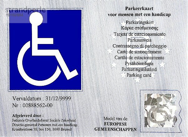 EU Parkausweis für Menschen mit Behinderungen Blue Badge ist EU und EWR weit einheitlich