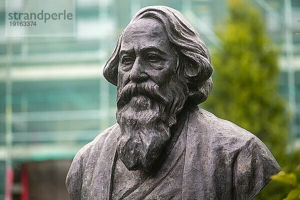 Eine Statue von Rabindranath Tagore  dem Nobelpreisträger und vollendeten Dichter  der ein Freund von W.B. Yeats war. Sligo  Irland  Europa