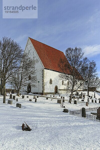 Kirche von Trondenes im Winter  Harstad  Troms og Finnmark  Norwegen  Europa