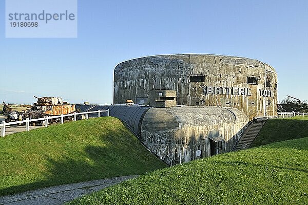 Museum Atlantikwall mit Bunker Batterie Todt aus dem Zweiten Weltkrieg  Audinghen  Côte d'Opale  Frankreich  Europa