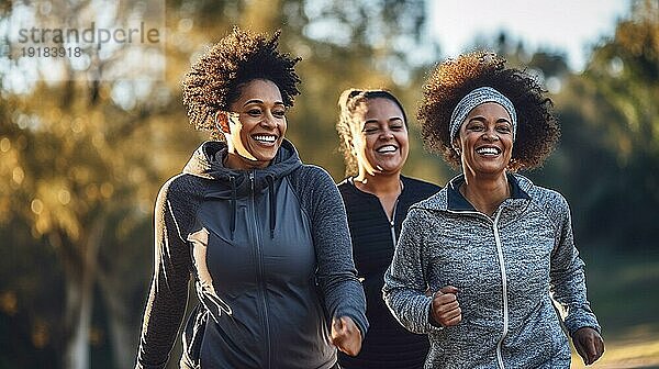 Glückliche afroamerikanische Freundinnen  die gemeinsam einen gesunden Lauf im Park genießen. generative AI