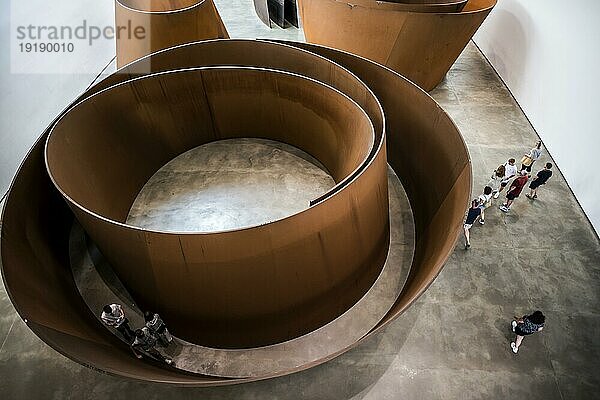 Guggenheim Museum  Architekt Frank Gehry  Innenansicht  Künstler Richard Serra  Bilbao  Baskenland  Spanien  Europa